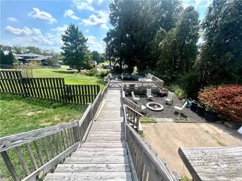 205 Highland Drive Elizabeth Township/boro PA 15037