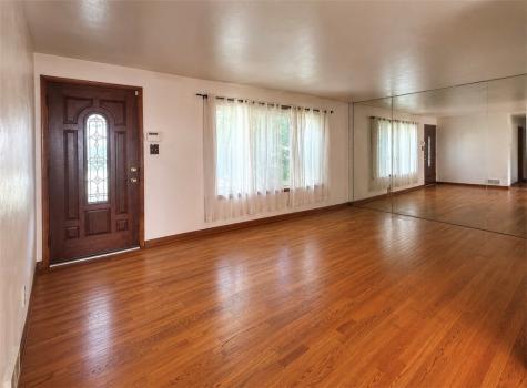 205 Highland Drive Elizabeth Township/boro PA 15037