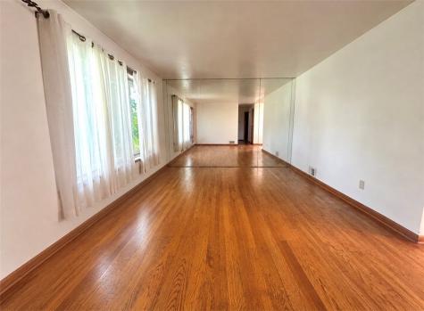 205 Highland Drive Elizabeth Township/boro PA 15037