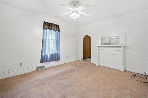 205 Mccormick Avenue Bentleyville PA 15314