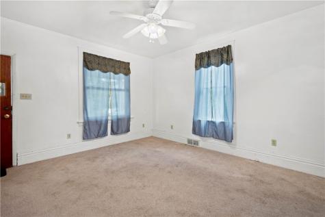 205 Mccormick Avenue Bentleyville PA 15314