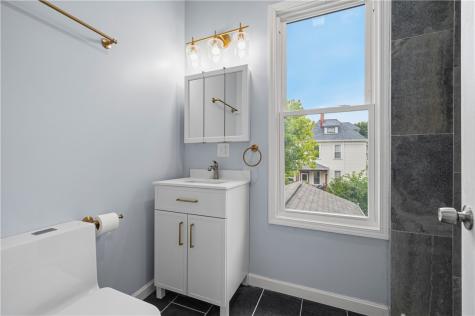 22 Hawthorne Avenue Crafton PA 15205