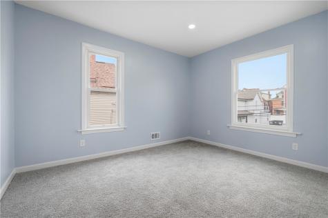 22 Hawthorne Avenue Crafton PA 15205