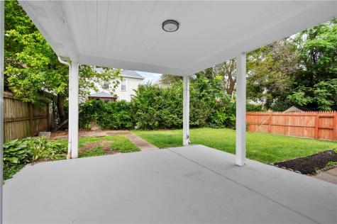 22 Hawthorne Avenue Crafton PA 15205