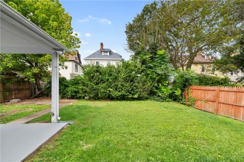22 Hawthorne Avenue Crafton PA 15205