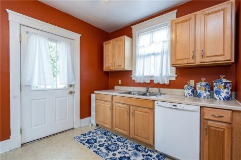 904 Green Street Southwest Greensburg Boro PA 15601