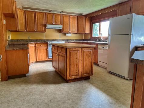 14 Steingrabe Road E Lackawannock Township PA 16142