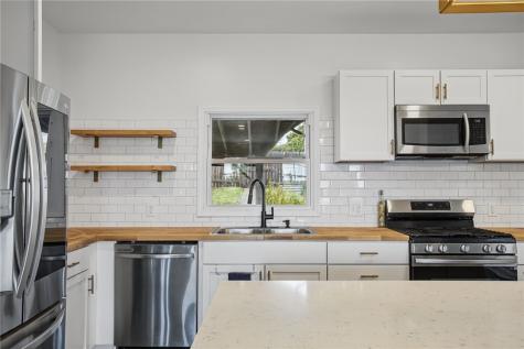 1030 Haslage Avenue Spring Hill PA 15212
