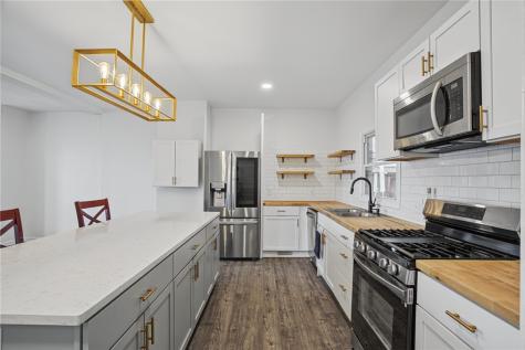 1030 Haslage Avenue Spring Hill PA 15212