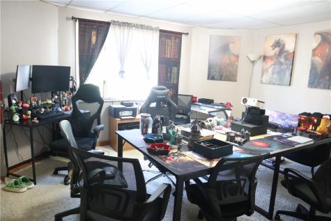 627 Wood Street California PA 15419