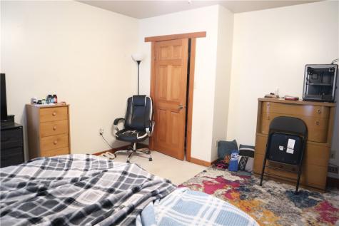 627 Wood Street California PA 15419