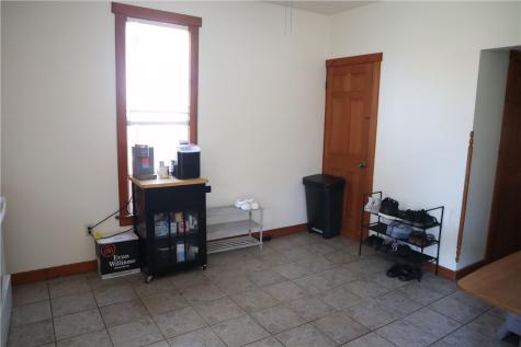 627 Wood Street California PA 15419