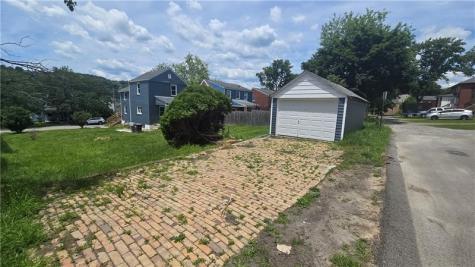 820 4th Street Oakmont PA 15139