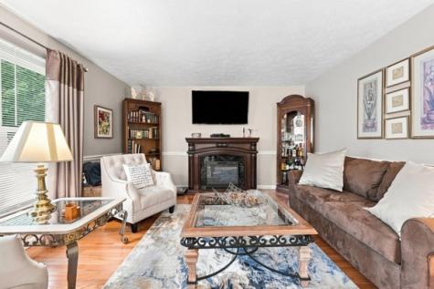 4004 Orchard Circle Kennedy Township PA 15136