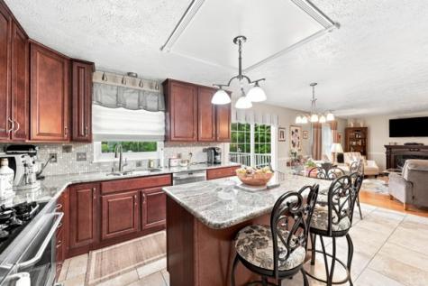 4004 Orchard Circle Kennedy Township PA 15136