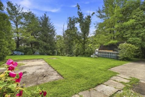 4004 Orchard Circle Kennedy Township PA 15136
