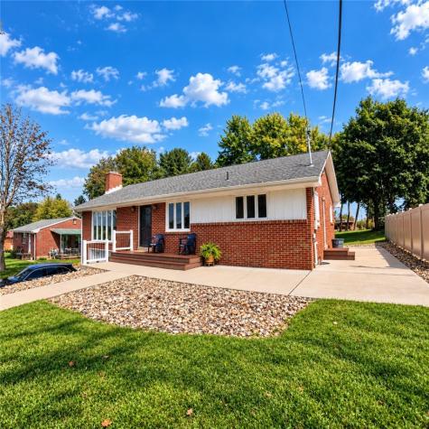 6 Greenview Drive Robinson Township PA 15136