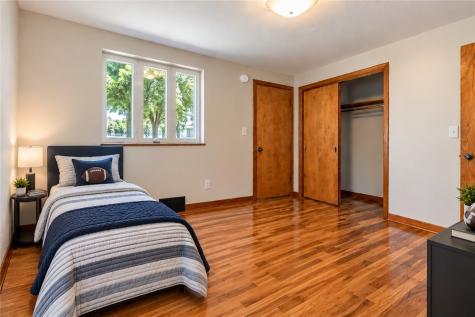 6 Greenview Drive Robinson Township PA 15136