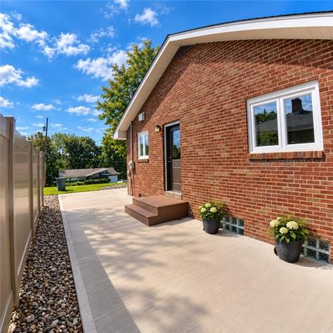 6 Greenview Drive Robinson Township PA 15136
