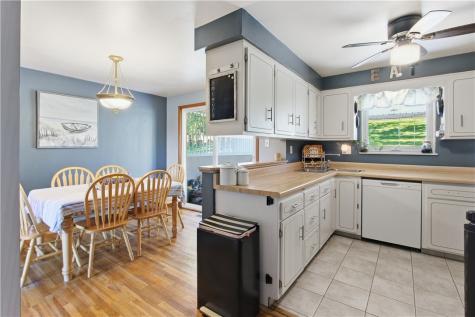 65 Lee Avenue South Strabane PA 15301