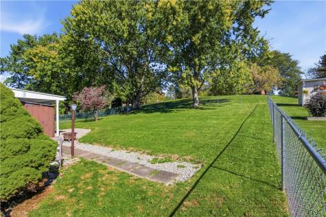 65 Lee Avenue South Strabane PA 15301
