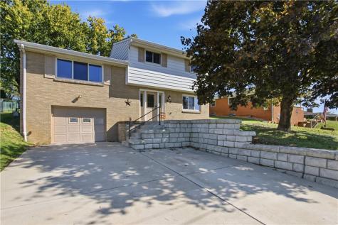 65 Lee Avenue South Strabane PA 15301