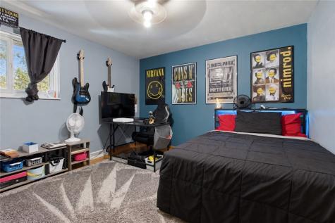 65 Lee Avenue South Strabane PA 15301