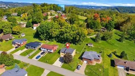 65 Lee Avenue South Strabane PA 15301