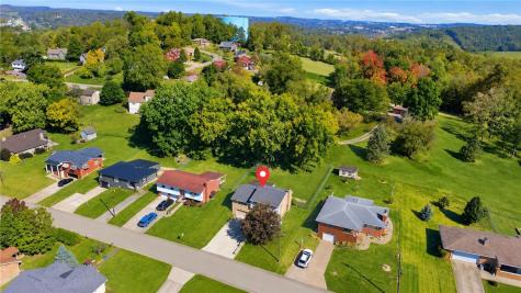 65 Lee Avenue South Strabane PA 15301