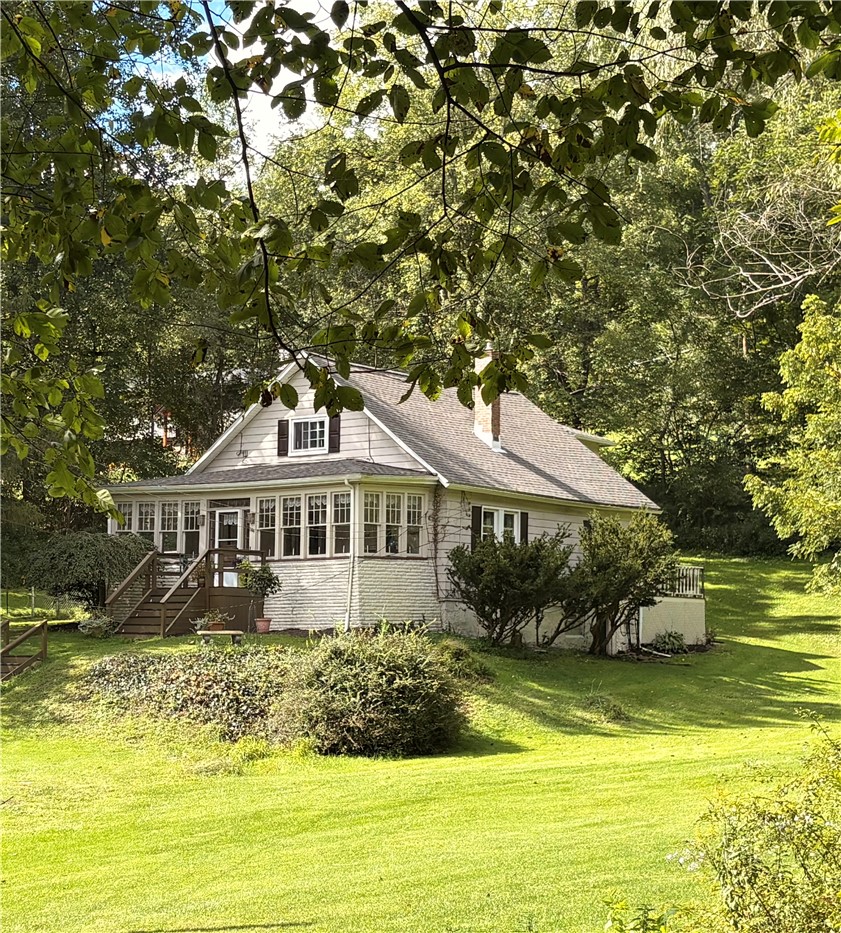 144 Calvert Lane Wayne Township PA 16101