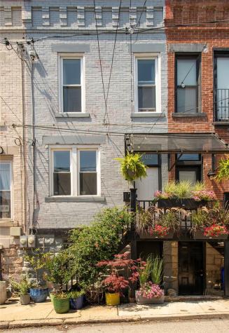 402 Alpine Avenue Central North Side PA 15212