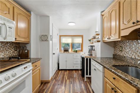 2689 Crosby Avenue Dormont PA 15216