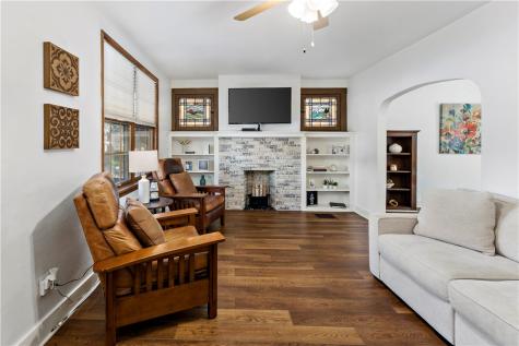 2689 Crosby Avenue Dormont PA 15216