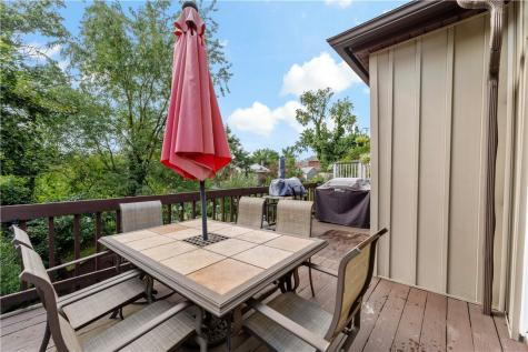 2689 Crosby Avenue Dormont PA 15216