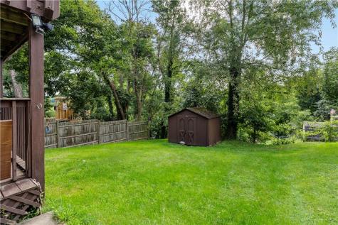 2689 Crosby Avenue Dormont PA 15216