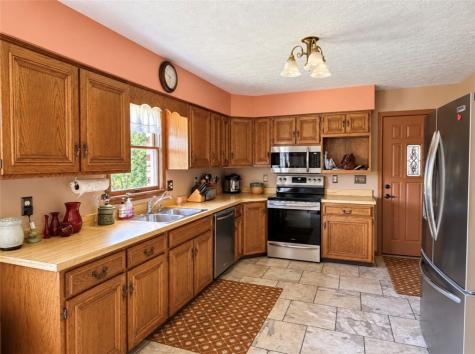 2924 Glenda Drive Scott Township PA 16101