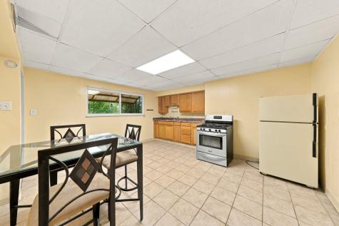 22 Woessner Avenue Spring Hill PA 15212