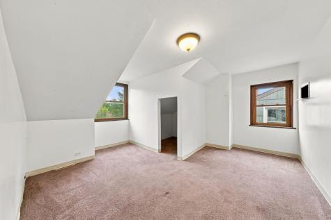 22 Woessner Avenue Spring Hill PA 15212