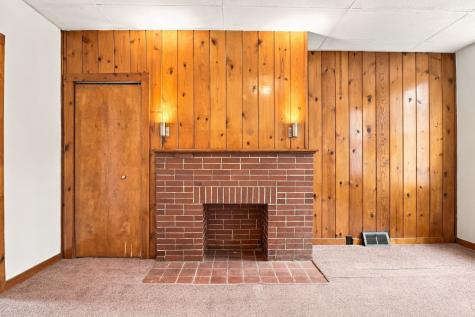22 Woessner Avenue Spring Hill PA 15212