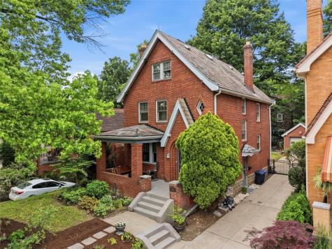 6925 Rosewood Street Point Breeze PA 15208