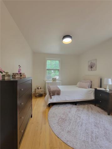 6925 Rosewood Street Point Breeze PA 15208