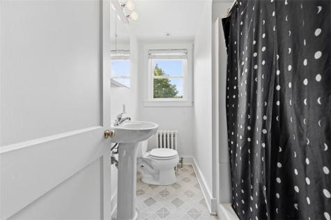 6925 Rosewood Street Point Breeze PA 15208