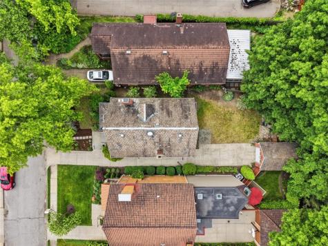 6925 Rosewood Street Point Breeze PA 15208