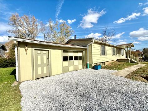 226 Cottage Avenue Masontown PA 15461