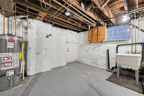 1839 Realty Avenue Beechview PA 15216