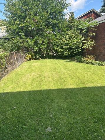 1424 Mcfarland Road Dormont PA 15216