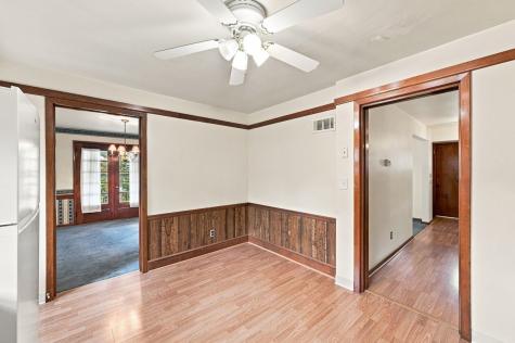 195 W Shaw Place Shaler PA 15116