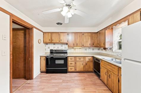 195 W Shaw Place Shaler PA 15116