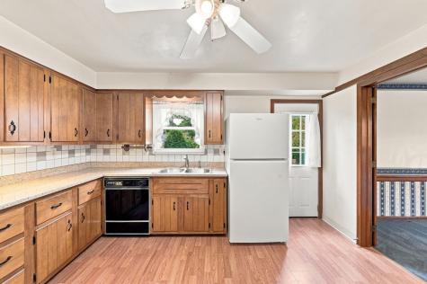 195 W Shaw Place Shaler PA 15116