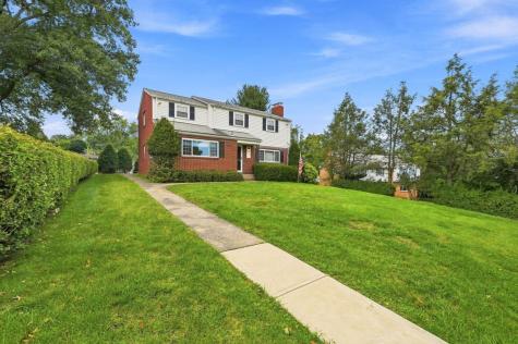 195 W Shaw Place Shaler PA 15116